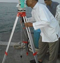 Dipelabuhan Kendal, Hilal Terhalang Mendung