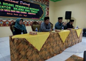 Kabid Penmad Isi Materi Sosialisasi TPG Di Kendal