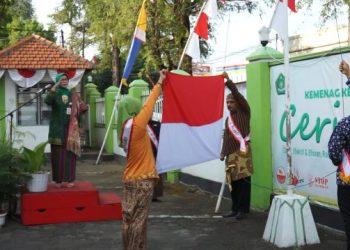 Gugah Semangat Kemerdekaan Kemenag Kendal Laksanakan Upacara HUT RI ke 77