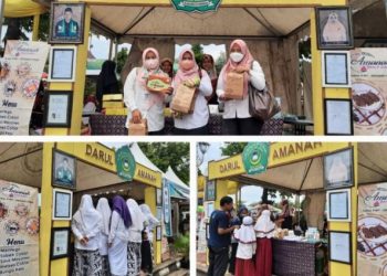 Stand Bazar Produk Santri Darul Amanah Ramai Pengunjung