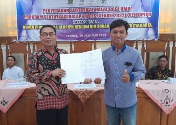 Terima Sertifikat Halal, Pelaku Usaha Harus Melek Digital