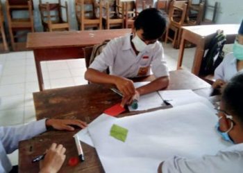 Belajar Matematika Tanpa Galau di MTs Al Ishlah