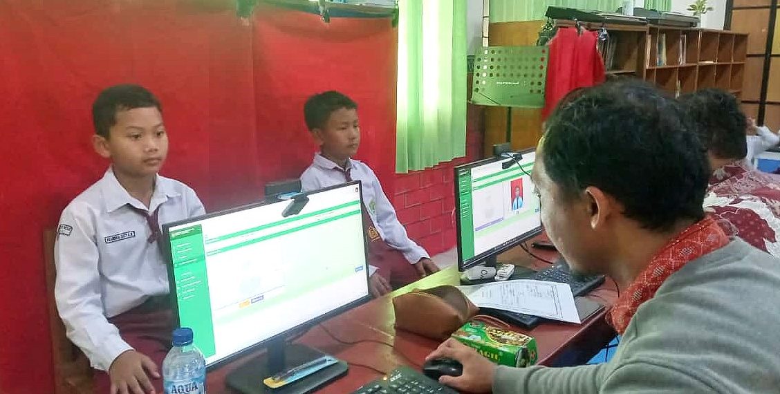 Disdukcapil Kendal Lakukan Perekaman KIA di MIN 1 Kendal