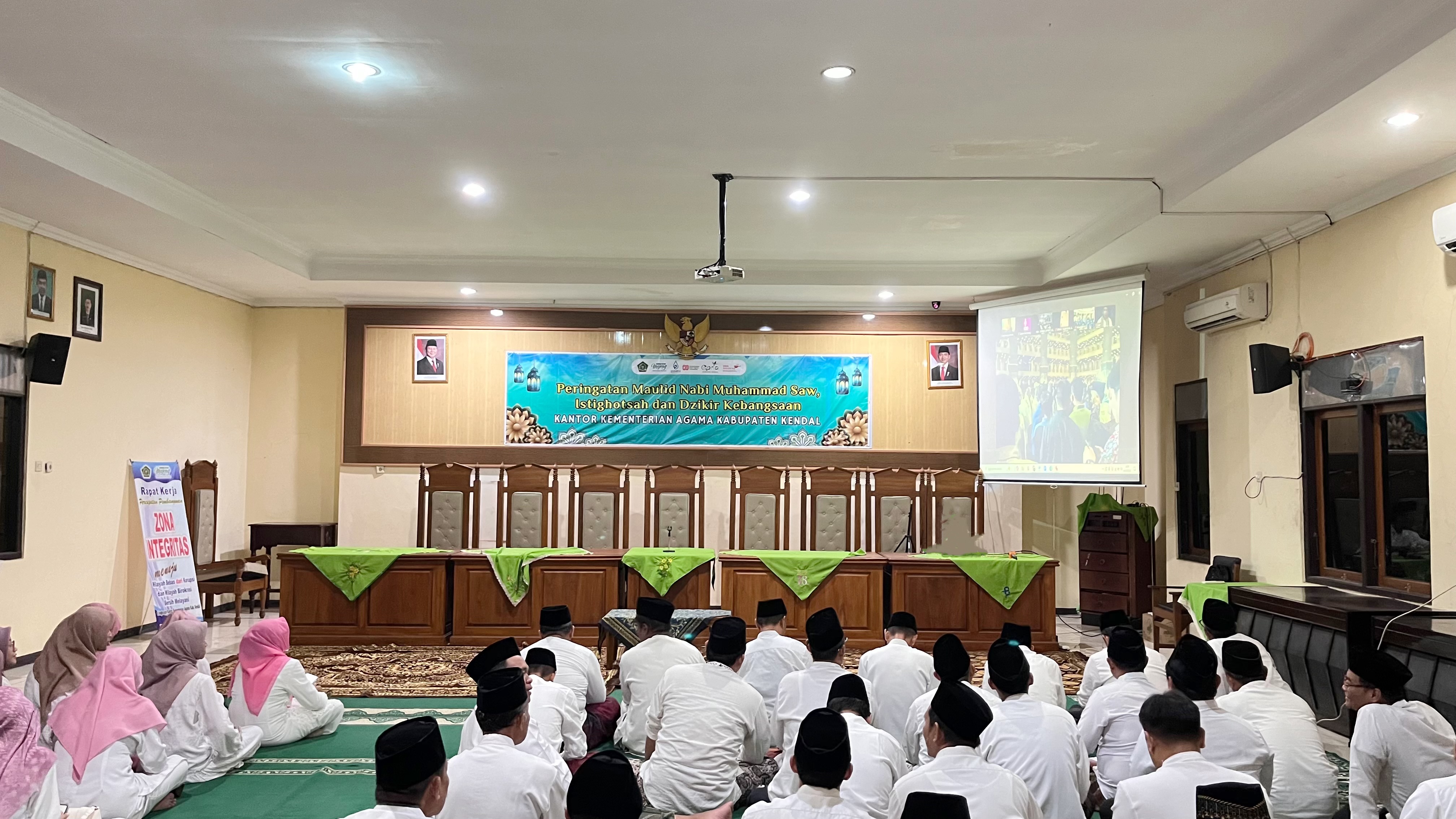 Langitkan Doa untuk Negeri, Kemenag Kendal Ikuti Doa Lintas Iman dan Maulid Nabi