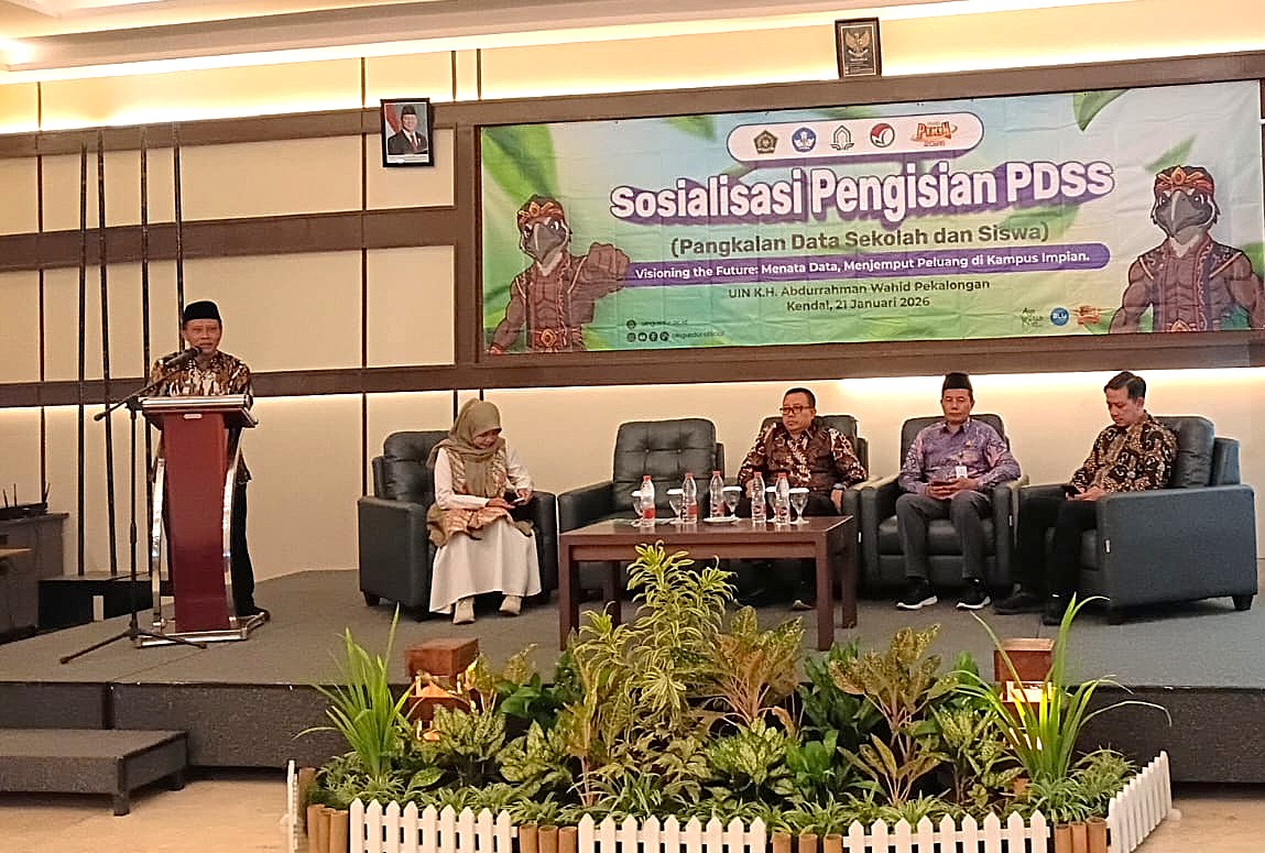 Dukung Peningkatan Mutu Pendidikan di Kendal, Kepala Kemenag Kendal Hadiri Sosialisasi PDSS UIN Gusdur