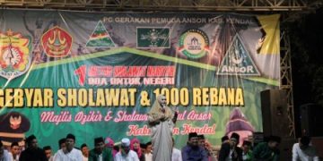 Hari Santri, Gema Shalawat Nariyah Berkumandang di Alun-alun Kendal