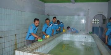 Gerakan Bersih Masjid Pokjaluh Kendal