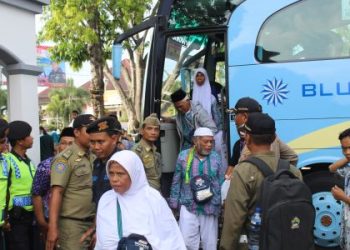 Jamaah Haji Kloter 71 Tiba Di Kendal