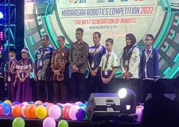 MTs N 2 Kendal Lolos Madrasah Robotic Competion 2022