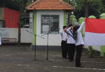 Kemenag Kendal Laksanakan Peringatan Hari Guru Nasional