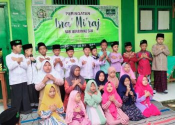 MI NU 18 Weleri Peringati Isra’ Mi’raj