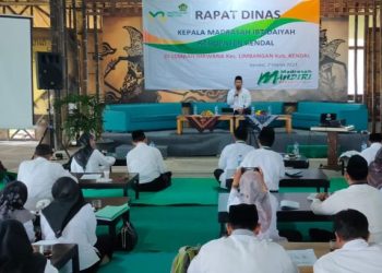 Rapat Dinas Kepala MI Wujudkan Madrasah Mandiri Berprestasi