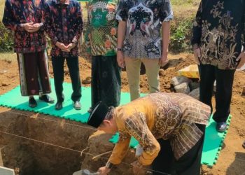 Peletakan Batu Pertama Pembangunan Mushola MTs NU 13 Arrahmat
