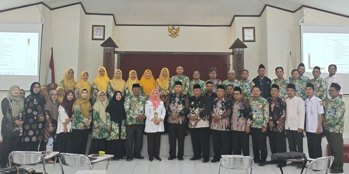 Hadir Memberikan Pembinaan, Kakan Kemenag Kendal Tekankan Peran Penting Guru PAI