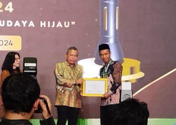 MIN 1 Kendal Raih Penghargaan Sekolah Adiwiyata Tingkat Nasional