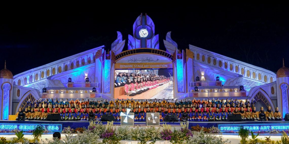 Dihadiri Ribuan Penonton, Pagelaran Seni Akbar Panggung Gembira 634 Berlangsung Meriah