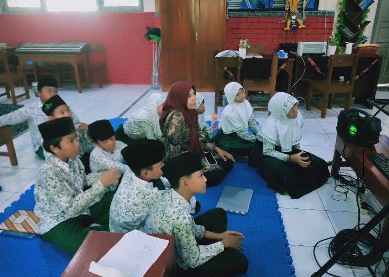 Kader Adiwiyata MIN 1 Kendal Ikuti Bimtek Samtaku