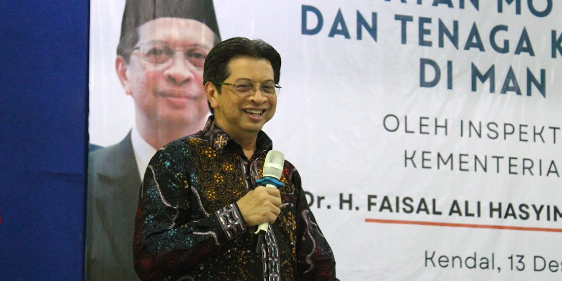 Irjen Kemenag RI Berikan Penguatan Motivasi bagi Pendidik dan Tenaga Kependidikan di Kabupaten Kendal