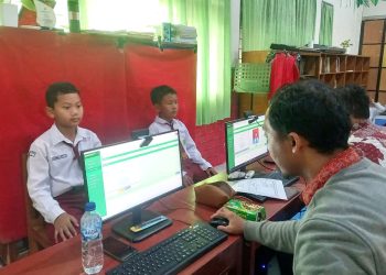 Disdukcapil Kendal Lakukan Perekaman KIA di MIN 1 Kendal