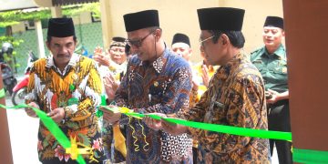 Kepala Kankemenag Kendal Resmikan Ruang Kelas Baru MAN Kendal