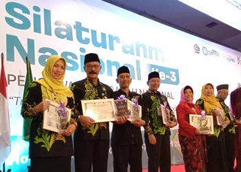 Luar Biasa, Pengawas Madrasah Kabupaten Kendal Raih Anugrah Nasional pada Silatnas-3 Tahun 2025