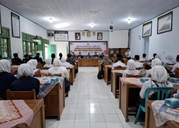 Latihan Dasar Kepemimpinan OSIS MTs Se-eks Kawedanan Selokaton di Pondok Pesantren Darul Amanah