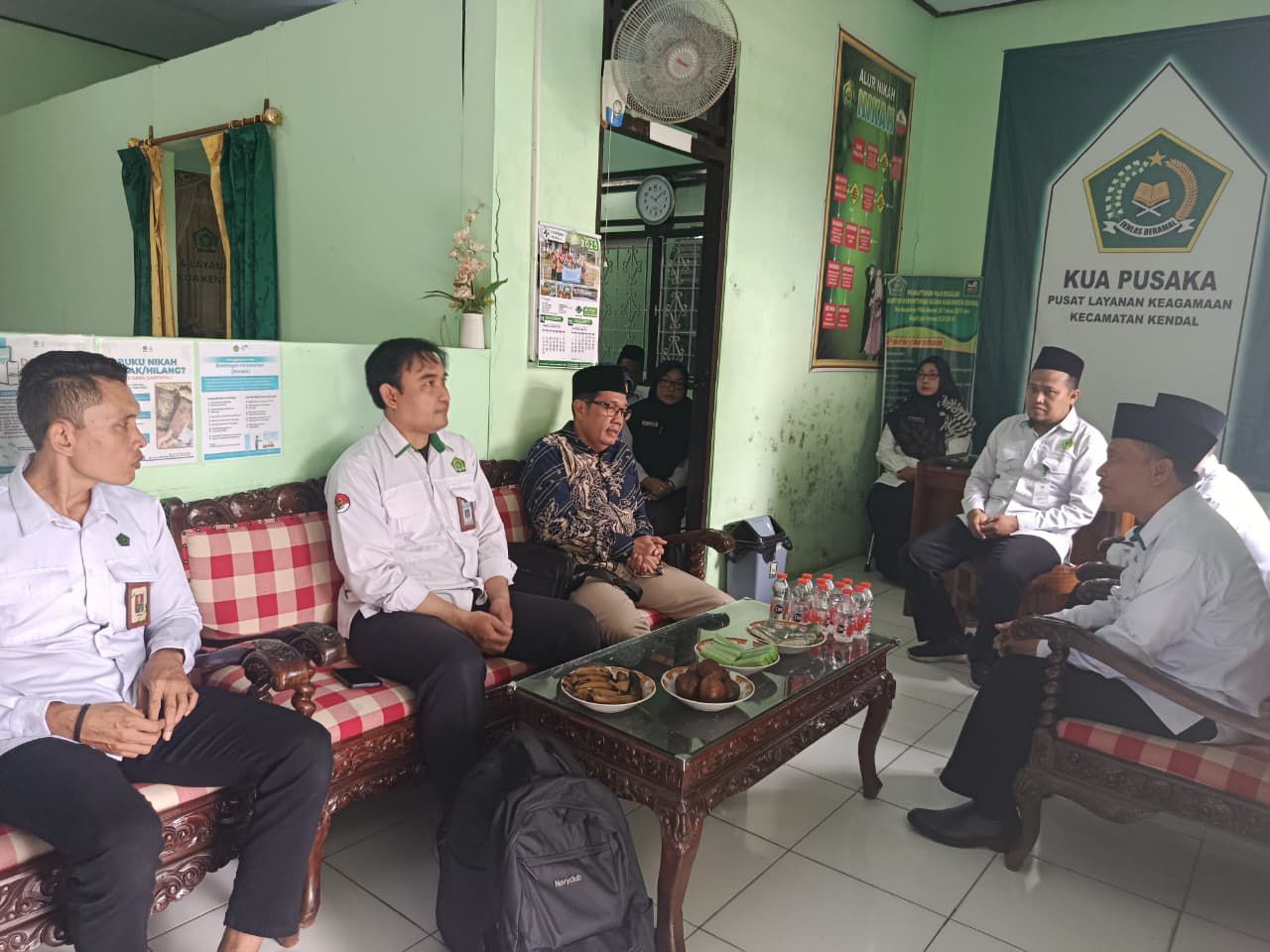 Irjen Kemenag RI Lakukan Monitoring Bimwin dan BRUS di KUA Kendal