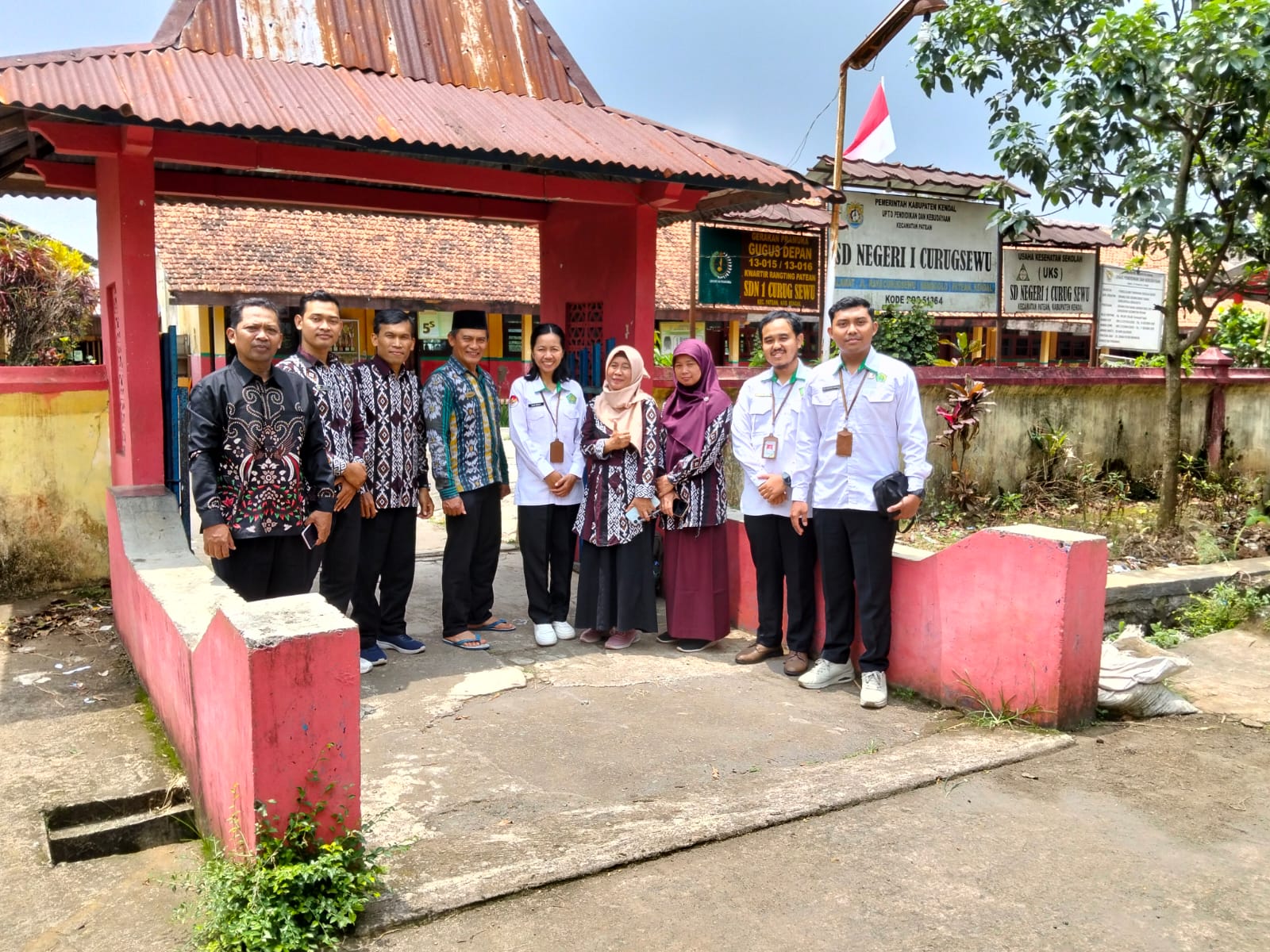 Percepat Administrasi TPG, Penyuluh Agama Sambangi SD N 1 Curugsewu