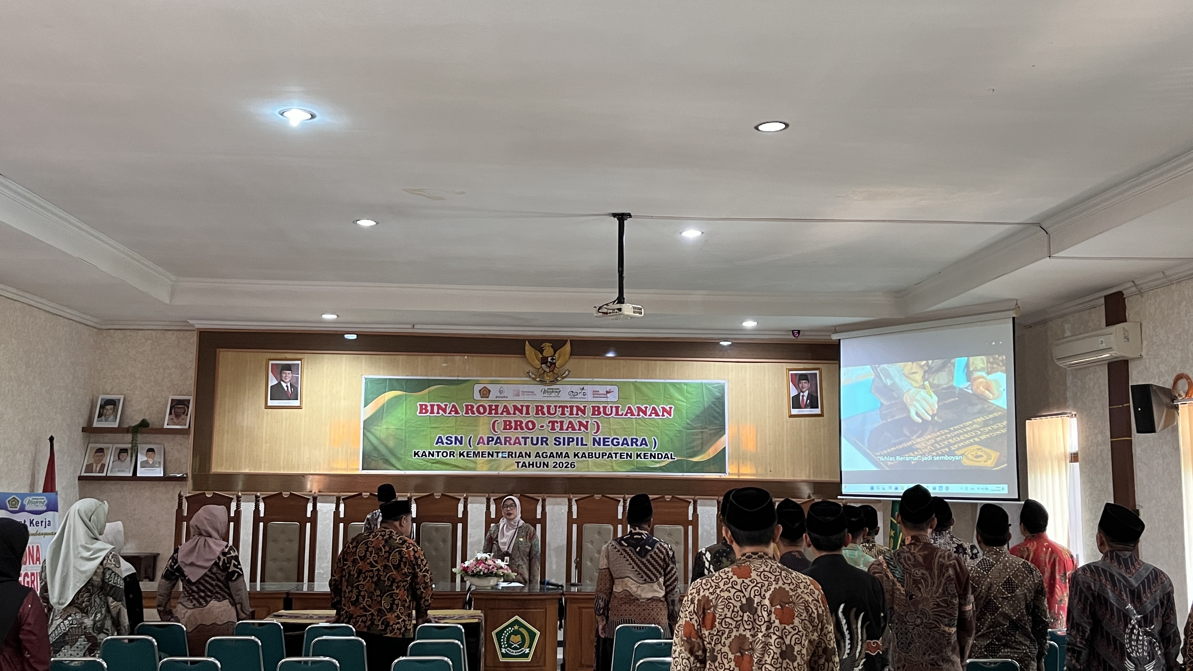 Kemenag Kendal Perkuat Sinergi Pelayanan melalui Pembinaan Rohani Rutin