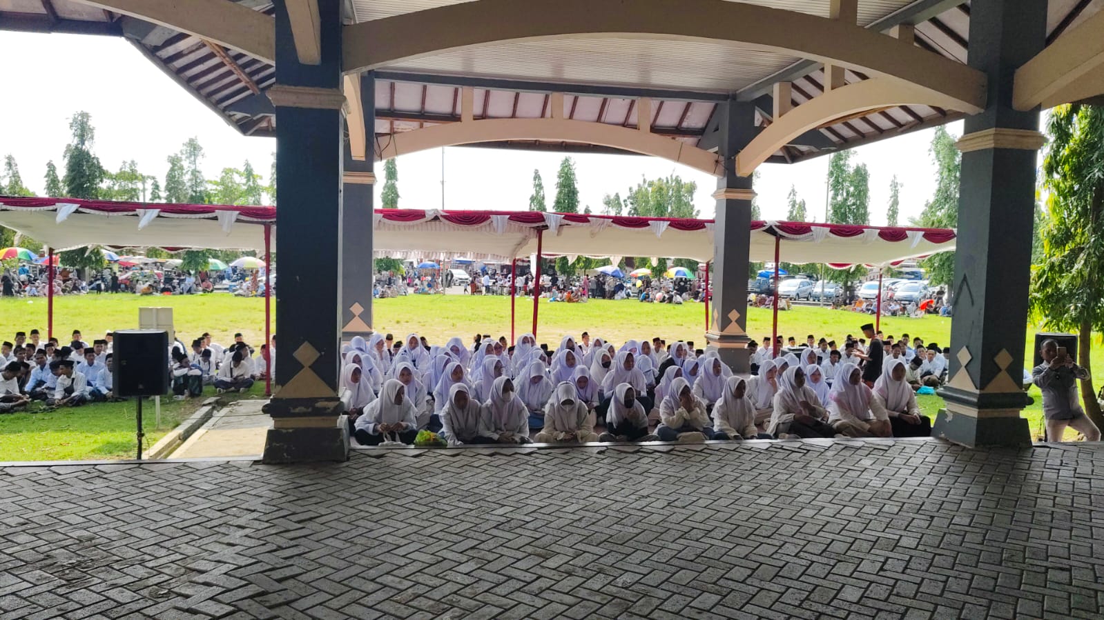 Wujud Kepedulian Pemerintah, Pemkab Kendal Fasilitasi Keberangkatan 558 Santri Lirboyo Secara Gratis