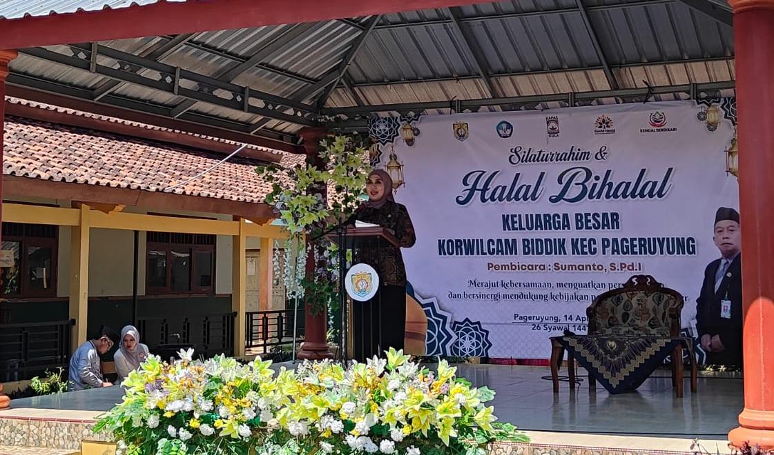 Bupati Kendal Perkuat Silaturahmi dan Sinergi dalam Halal Bihalal Bersama Ratusan Guru di Pageruyung