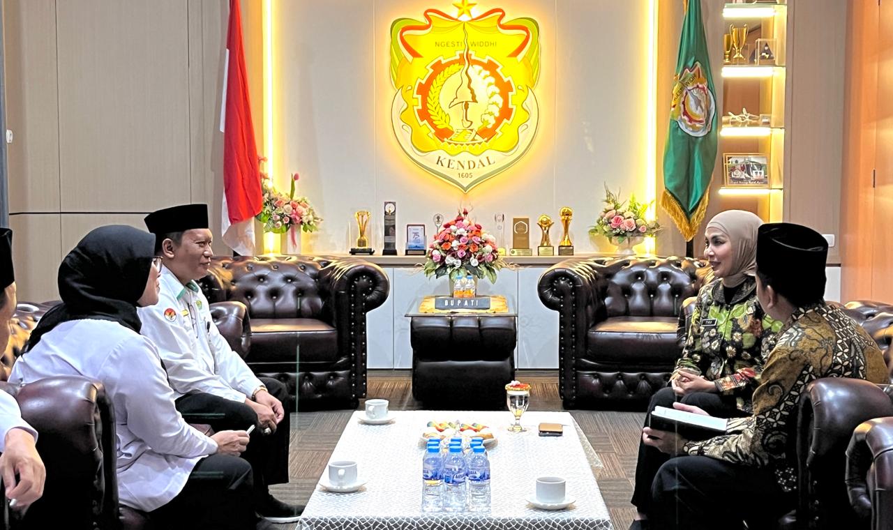 Silaturahmi Hangat Kepala Kemenag Kendal dan Bupati Kendal, Sepakat Tingkatkan Layanan Keagamaan