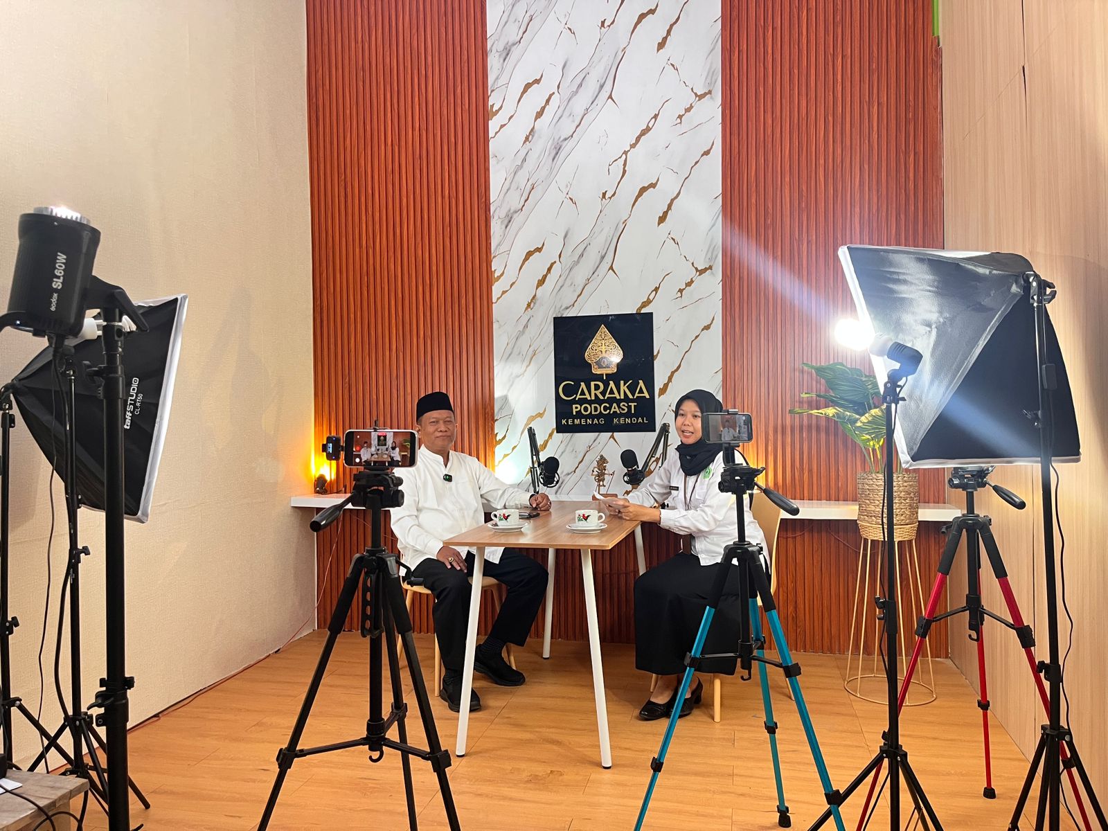 Kembali Mengudara, Podcast CARAKA Kemenag Kendal Kupas Makna Iduladha hingga Peran Strategis DWP